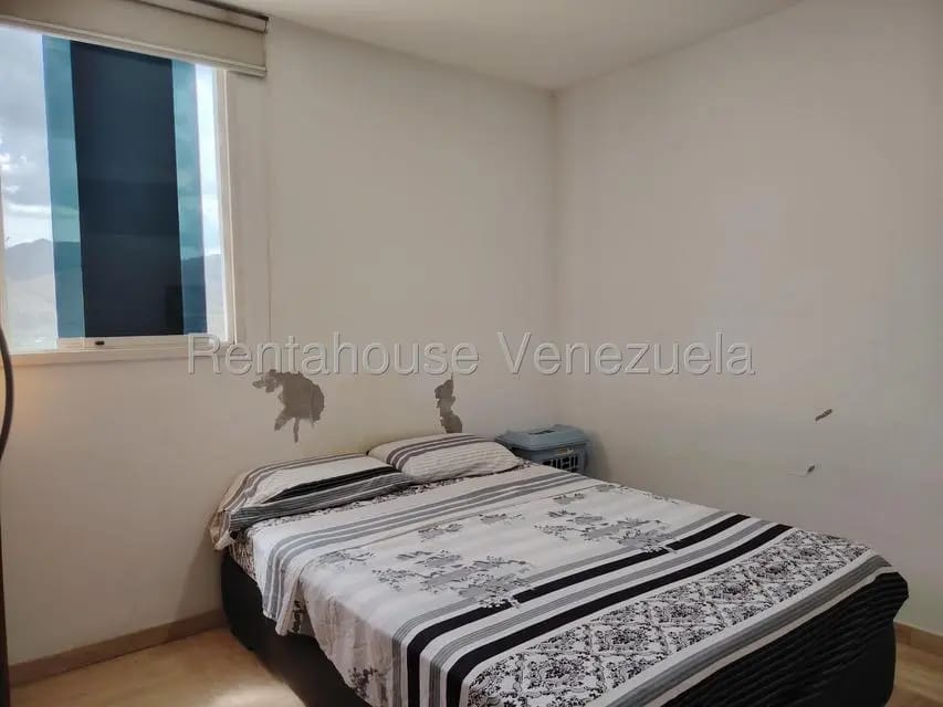 Apartamento (Duplex) en Alquiler en Buenaventura, Miranda - 12