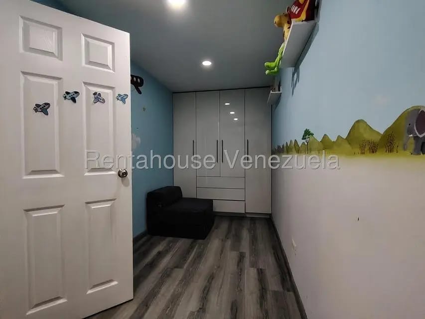 Apartamento (Duplex) en Alquiler en Buenaventura, Miranda - 18