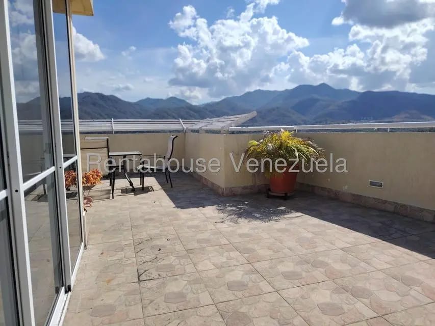 Apartamento (Duplex) en Alquiler en Buenaventura, Miranda - 23