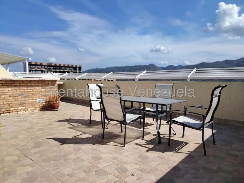 Apartamento (Duplex) en Alquiler en Buenaventura, Miranda - 25
