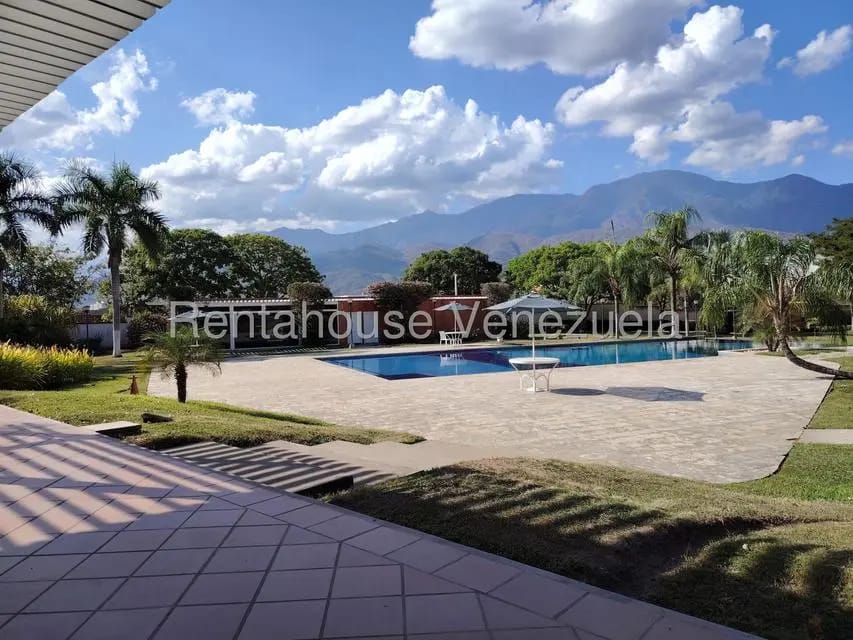 Apartamento (Duplex) en Alquiler en Buenaventura, Miranda - 32