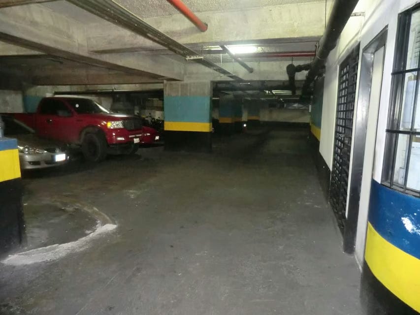 Comercial (Local Comercial) en Venta en Sabana Grande, Distrito Metropolitano - 2