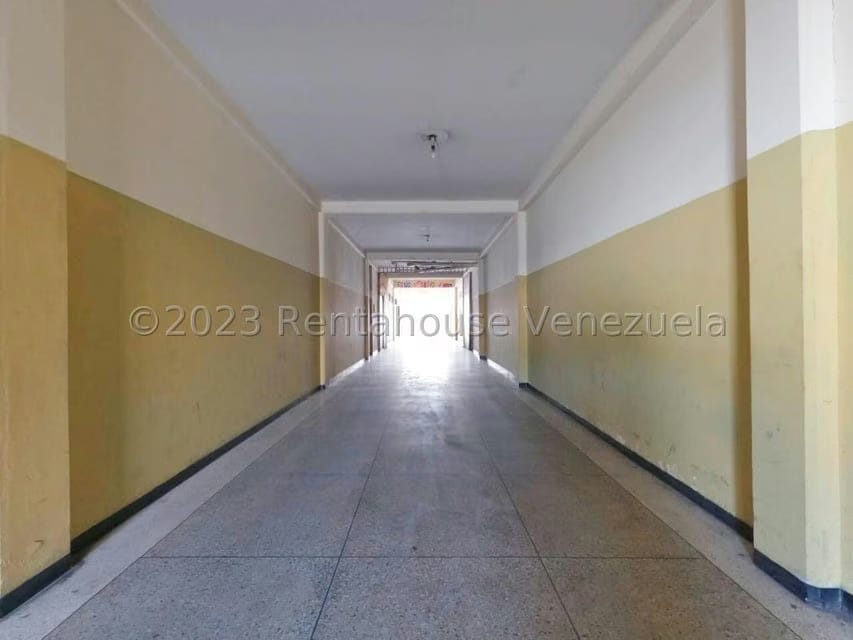 Comercial (Edificio) en Venta en Centro, Lara - 6