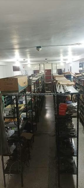 Comercial (Local Comercial) en Alquiler en Guarenas, Miranda - 5