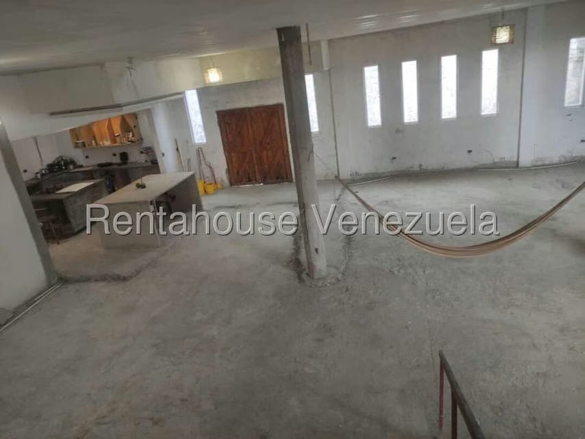 Casa (Multipes Niveles) en Venta en Los Guayabitos, Distrito Metropolitano - 3