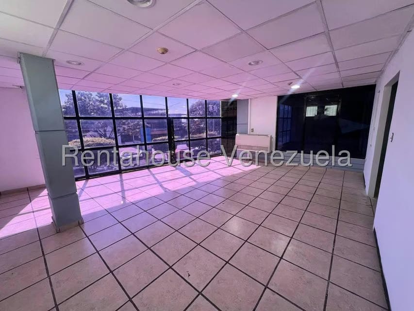 Comercial (Local Comercial) en Alquiler en Avenida Mariño, Aragua - 3