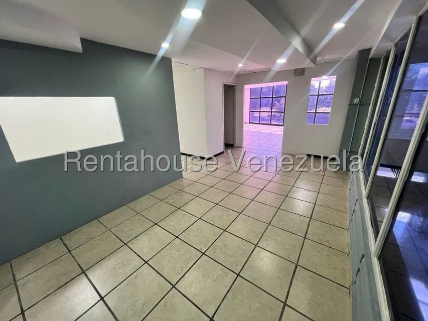 Comercial (Local Comercial) en Alquiler en Avenida Mariño, Aragua - 6
