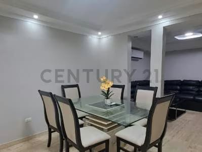 Se vende Town House actualizado - 2