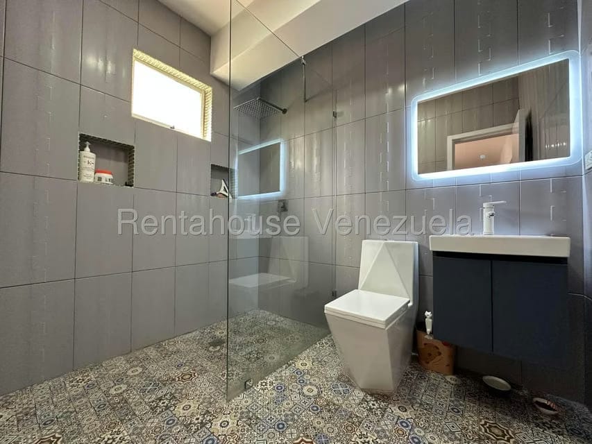 Apartamento (1 Nivel) en Venta en El Bosque, Aragua - 19