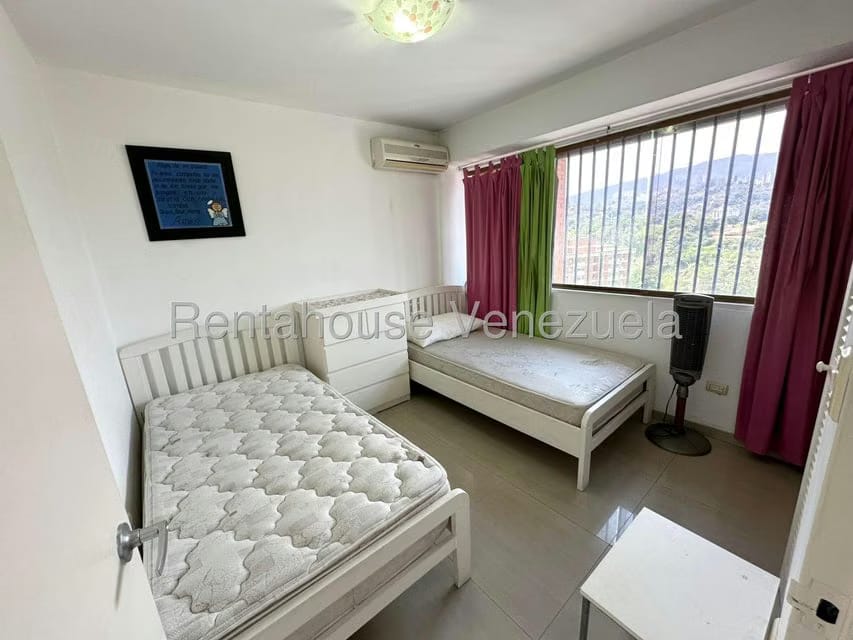 Apartamento (1 Nivel) en Venta en Prados del Este, Distrito Metropolitano - 11
