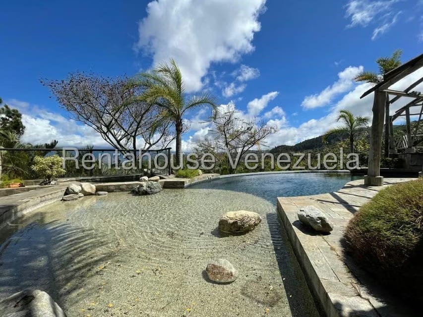 Casa (Multipes Niveles) en Venta en La Trinidad, Distrito Metropolitano - 51