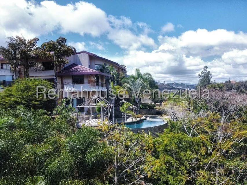 Casa (Multipes Niveles) en Venta en La Trinidad, Distrito Metropolitano - 58