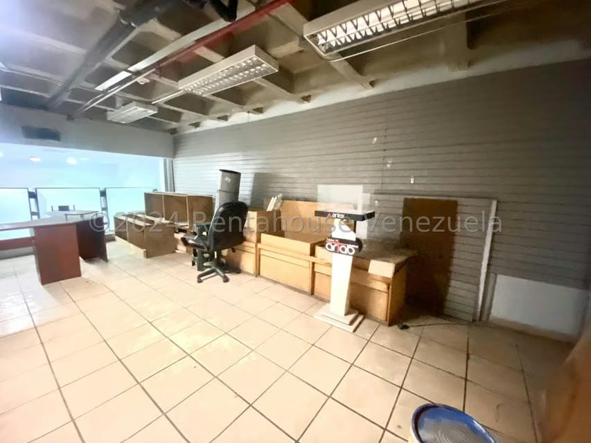 Comercial (Local Comercial) en Alquiler en Parque Industrial Castillito, Carabobo - 10