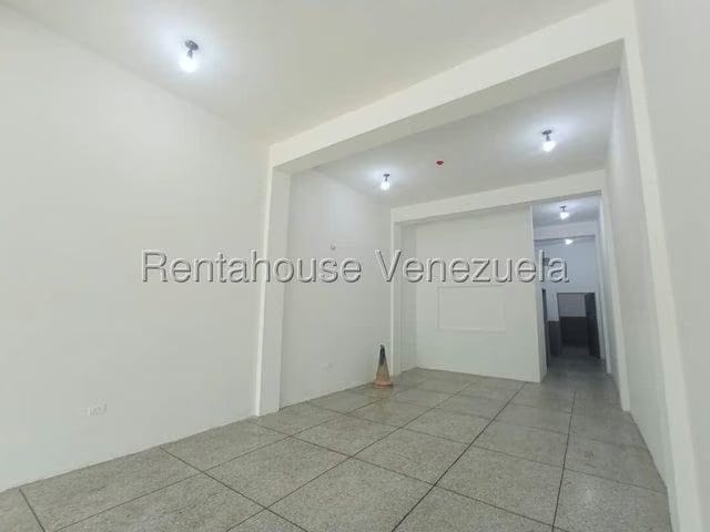 Local en Venta - Centro Guacara - Estado Carabobo - 2