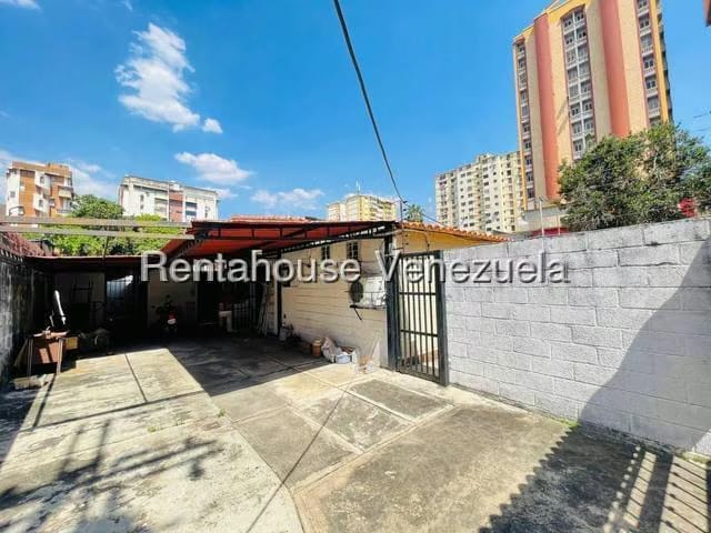 Casa (1 Nivel) en Venta en Los Caobos, Aragua - 34