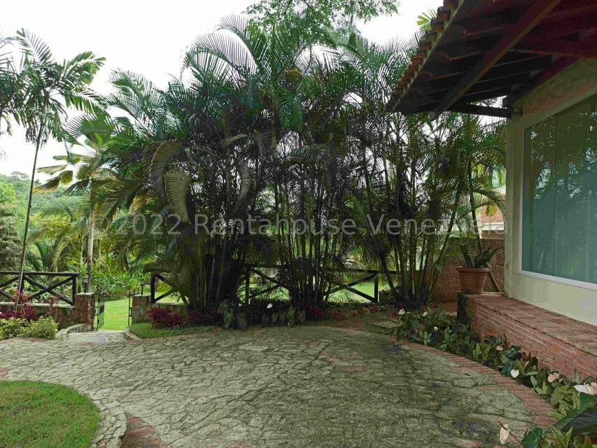 Casa (Duplex) en Venta en Lomas de Palmarito, Aragua - 78