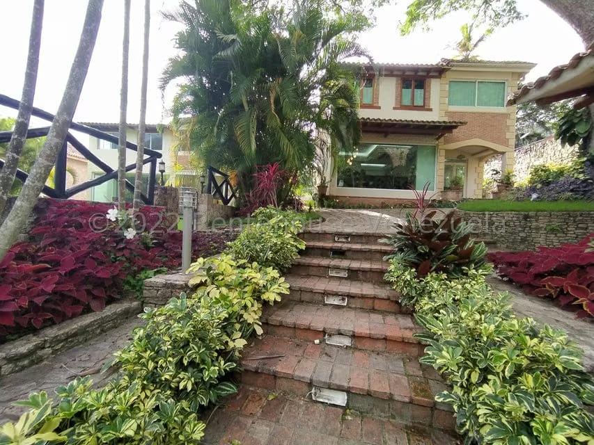 Casa (Duplex) en Venta en Lomas de Palmarito, Aragua - 94