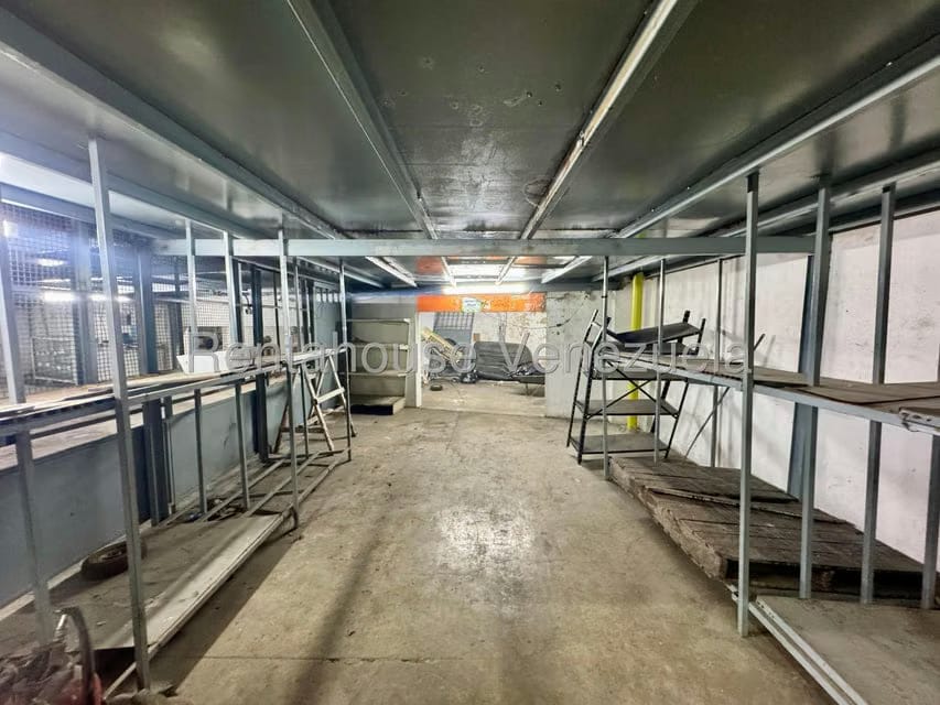 Comercial (Local Comercial) en Alquiler en Catia, Distrito Metropolitano - 16