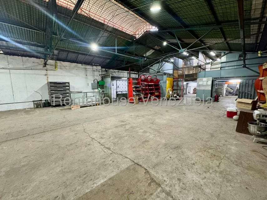 Comercial (Local Comercial) en Alquiler en Catia, Distrito Metropolitano - 17