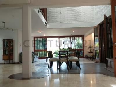 CASA EN VENTA URB. PRADOS DEL ESTE - 6