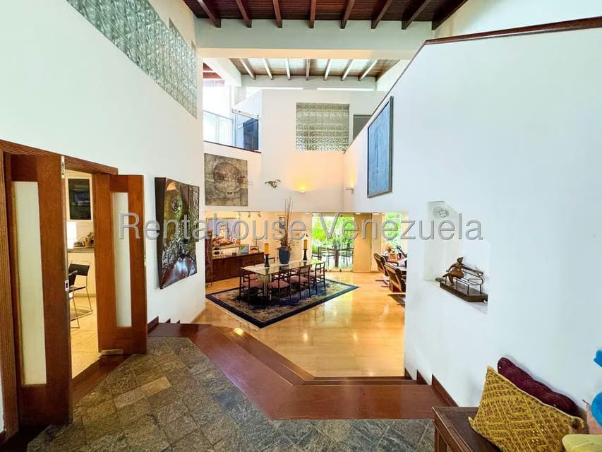 Casa (Multipes Niveles) en Venta en Macaracuay, Distrito Metropolitano - 3