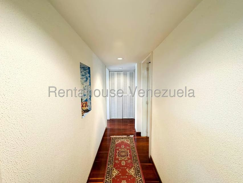 Casa (Multipes Niveles) en Venta en Macaracuay, Distrito Metropolitano - 38