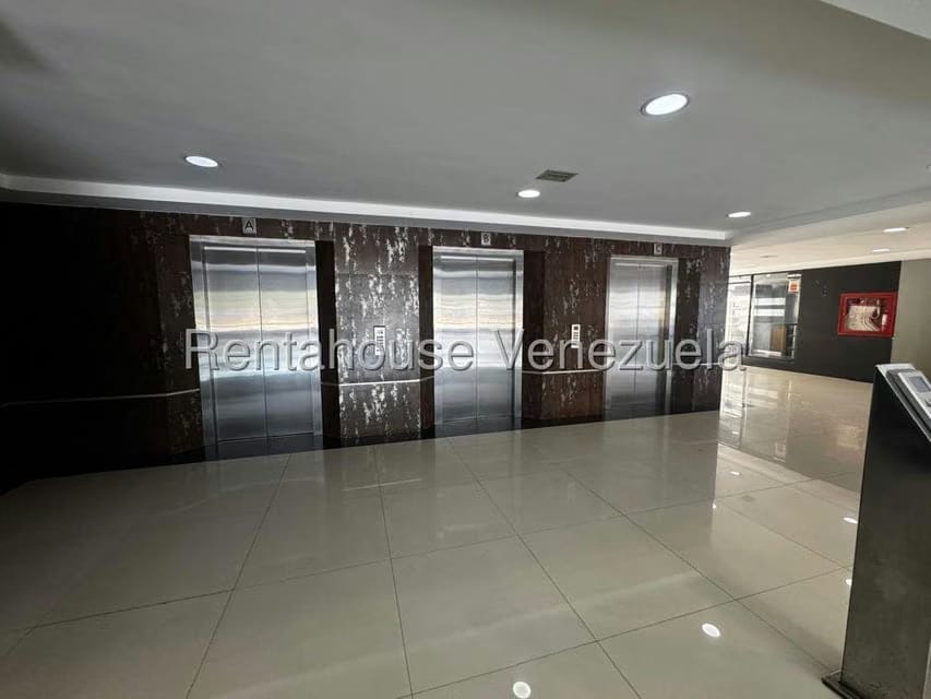 Comercial (Local Comercial) en Alquiler en Del Este, Lara - 5