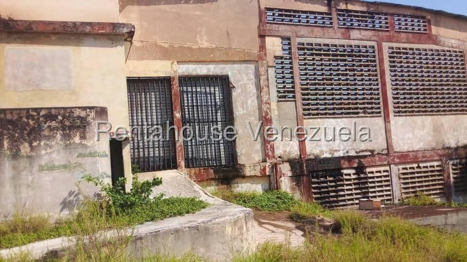 Comercial (Galpon - Deposito) en Venta en Los Haticos, Zulia - 4