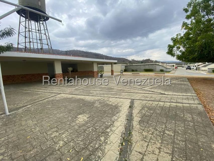 Casa (1 Nivel) en Venta en La Ensenada, Lara - 32