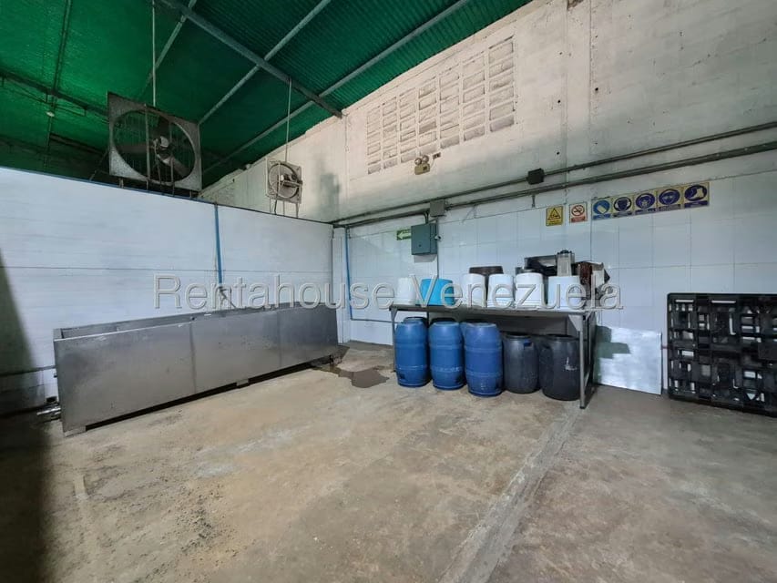 Comercial (Galpon - Deposito) en Venta en Los Naranjos, Aragua - 23