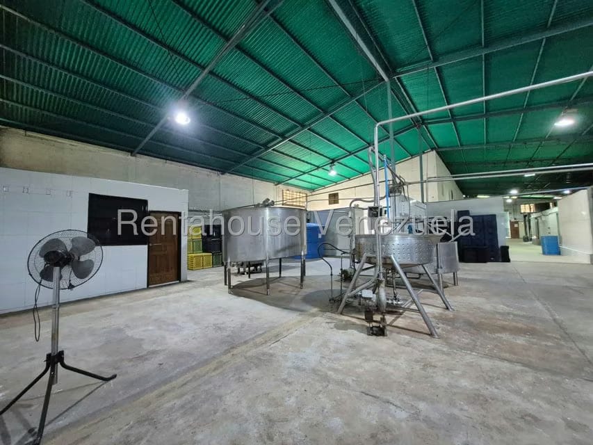 Comercial (Galpon - Deposito) en Venta en Los Naranjos, Aragua - 27