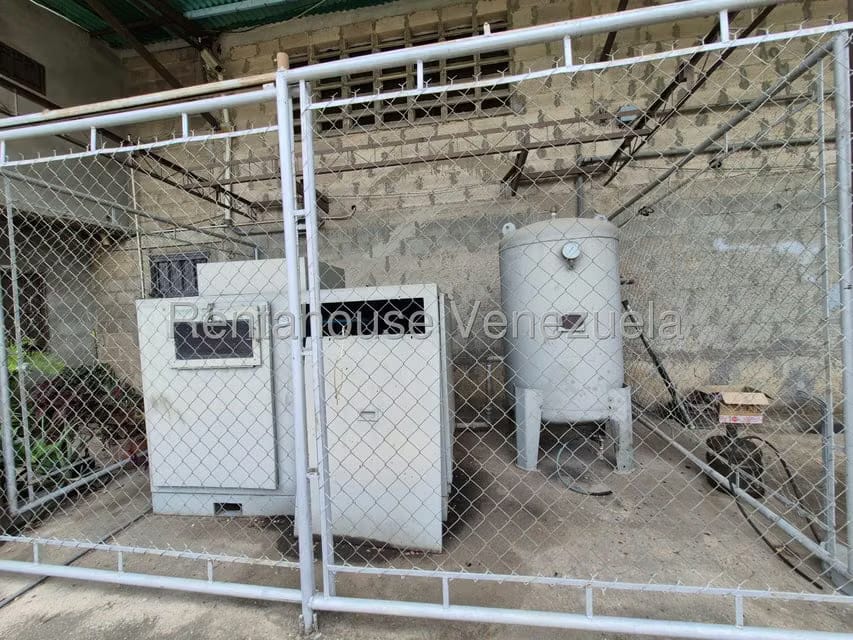 Comercial (Galpon - Deposito) en Venta en Los Naranjos, Aragua - 70