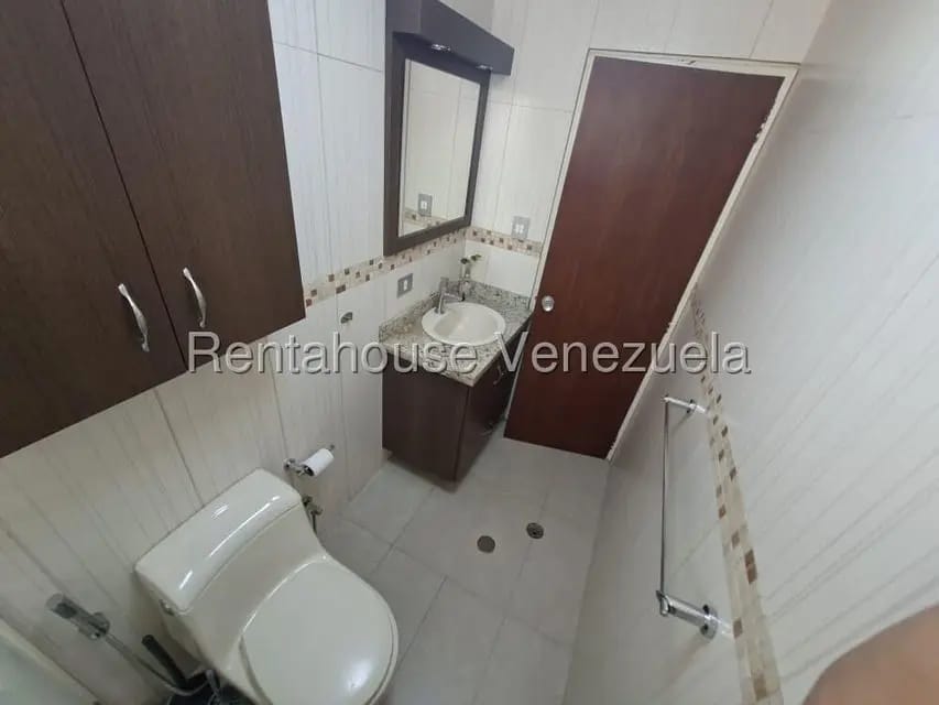Apartamento (1 Nivel) en Venta en Parroquia Altagracia, Distrito Metropolitano - 14