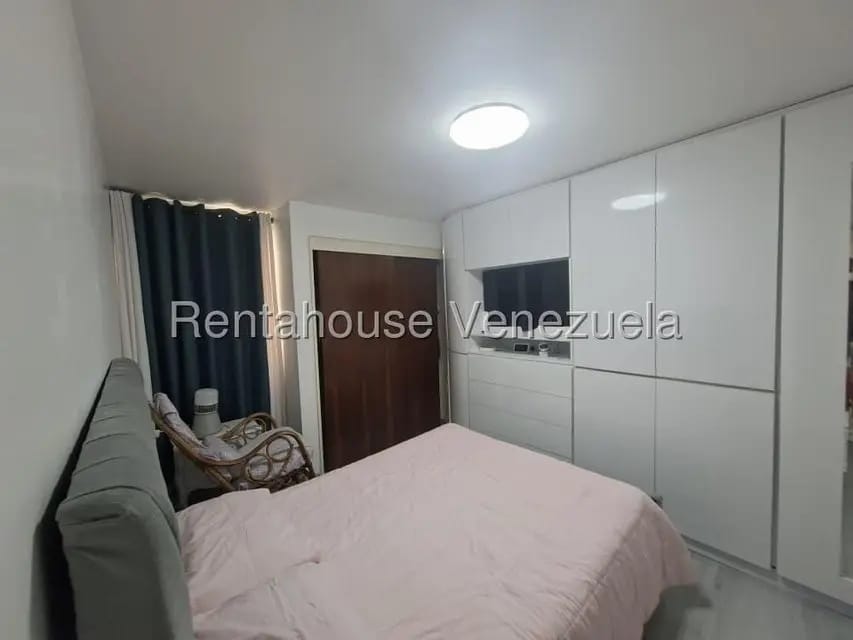 Apartamento (1 Nivel) en Venta en Parroquia Altagracia, Distrito Metropolitano - 16