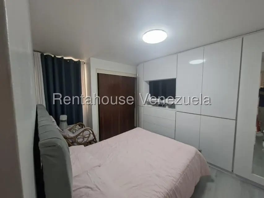 Apartamento (1 Nivel) en Venta en Parroquia Altagracia, Distrito Metropolitano - 17