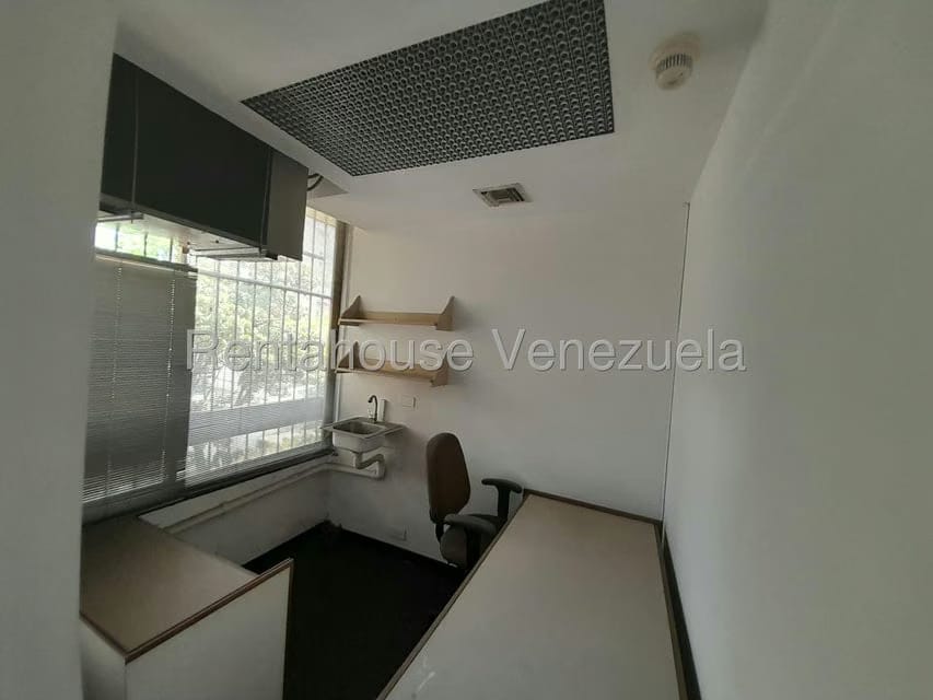 Comercial (Oficina) en Alquiler en El Marques, Distrito Metropolitano - 7