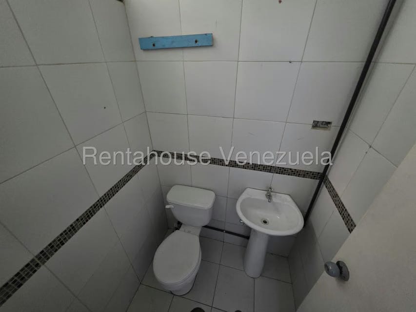 Comercial (Local Comercial) en Alquiler en Los Salias, Miranda - 9