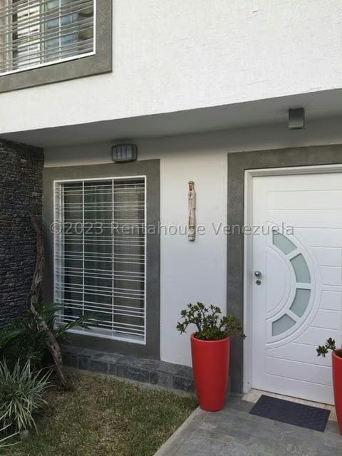 Casa (Multipes Niveles) en Venta en Los Pomelos, Distrito Metropolitano - 2