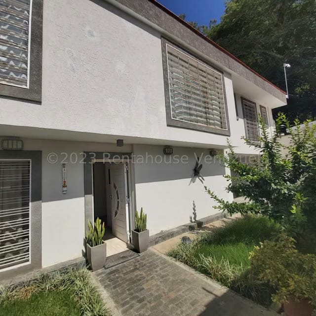 Casa (Multipes Niveles) en Venta en Los Pomelos, Distrito Metropolitano - 3