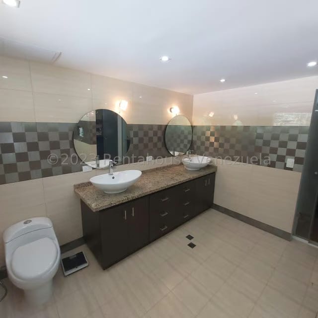 Casa (Multipes Niveles) en Venta en Los Pomelos, Distrito Metropolitano - 23