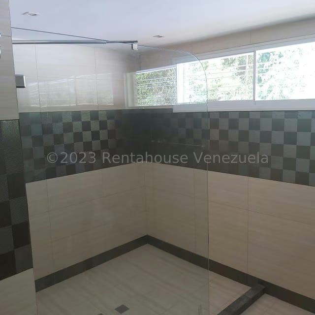 Casa (Multipes Niveles) en Venta en Los Pomelos, Distrito Metropolitano - 25