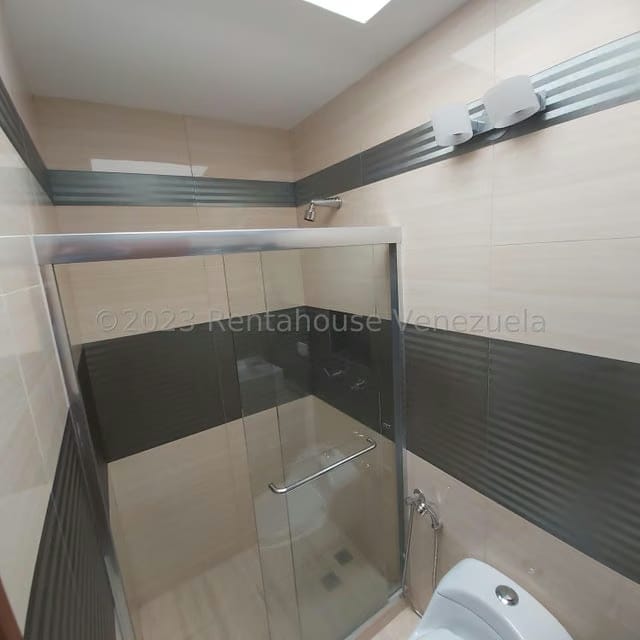 Casa (Multipes Niveles) en Venta en Los Pomelos, Distrito Metropolitano - 34