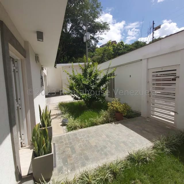 Casa (Multipes Niveles) en Venta en Los Pomelos, Distrito Metropolitano - 5