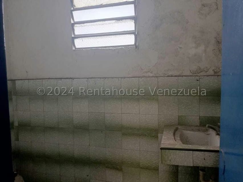 Comercial (Galpon - Deposito) en Alquiler en La Piedad Sur, Lara - 13