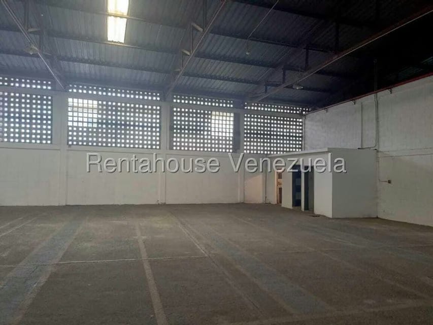 Comercial (Galpon - Deposito) en Alquiler en La Piedad Sur, Lara - 19
