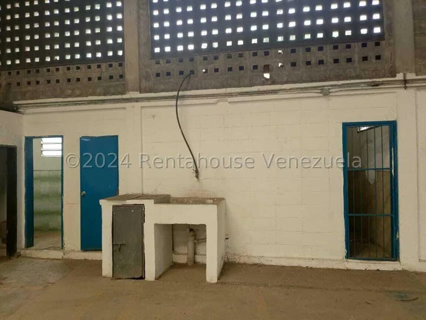 Comercial (Galpon - Deposito) en Alquiler en La Piedad Sur, Lara - 8