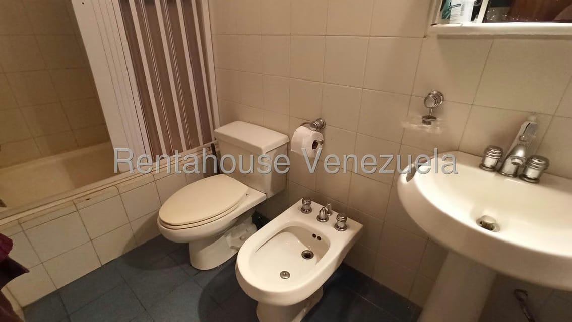 Apartamento (Duplex) en Venta en Parque Oripoto, Distrito Metropolitano - 16