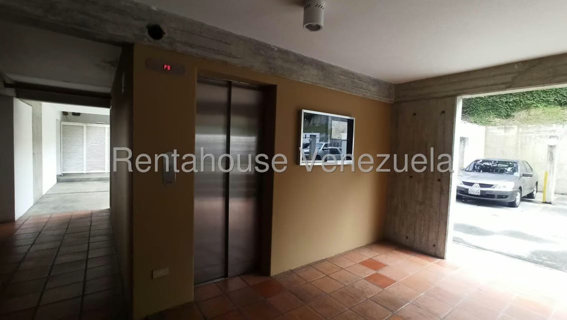 Apartamento (Duplex) en Venta en Parque Oripoto, Distrito Metropolitano - 3