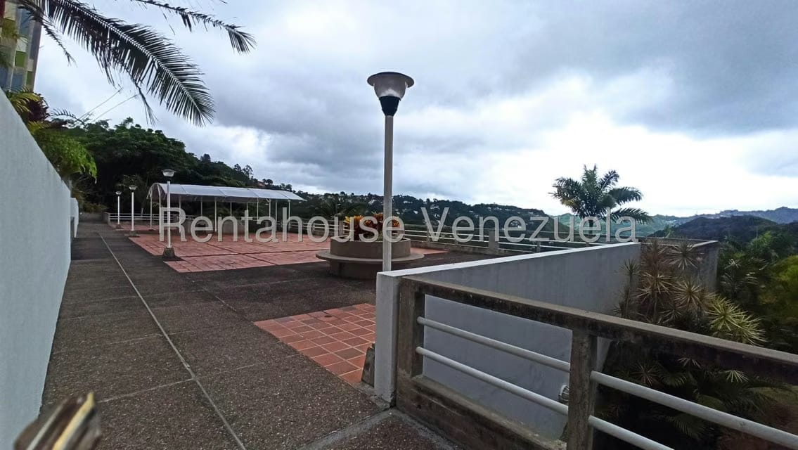 Apartamento (Duplex) en Venta en Parque Oripoto, Distrito Metropolitano - 26
