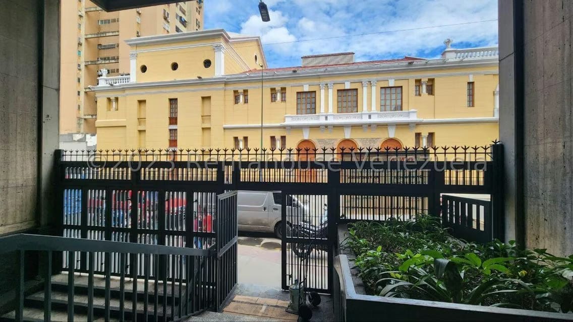 Comercial (Oficina) en Venta en El Conde, Distrito Metropolitano - 2
